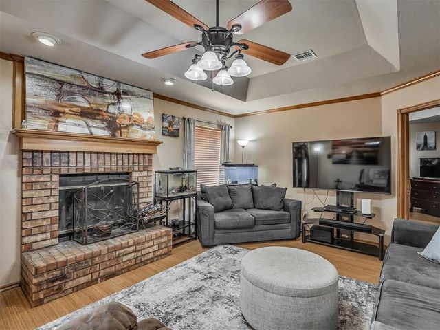 1713 N Shawnee Trail, Choctaw, OK 73020