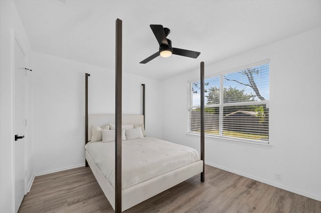 1720 Dartmouth Drive, Glenn Heights, TX 75154
