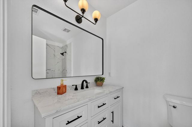 1720 Dartmouth Drive, Glenn Heights, TX 75154