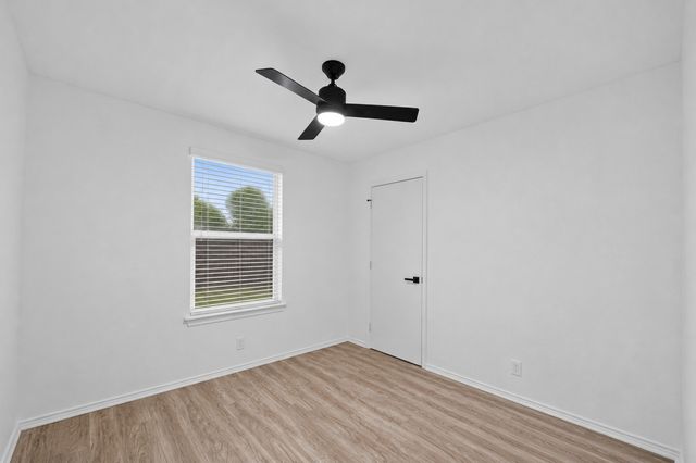 1720 Dartmouth Drive, Glenn Heights, TX 75154