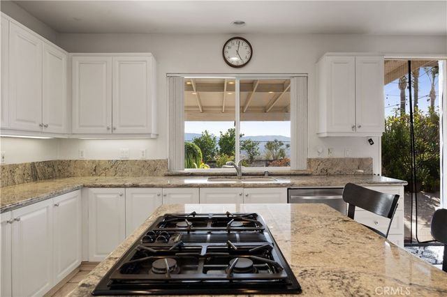 16275 Crescent Moon Court, Riverside, CA 92503