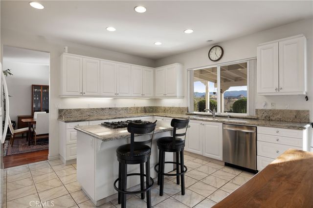 16275 Crescent Moon Court, Riverside, CA 92503
