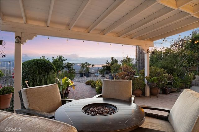 16275 Crescent Moon Court, Riverside, CA 92503