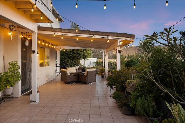 16275 Crescent Moon Court, Riverside, CA 92503