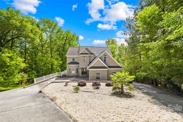 569 Living Waters Drive, Great Falls, SC 29055