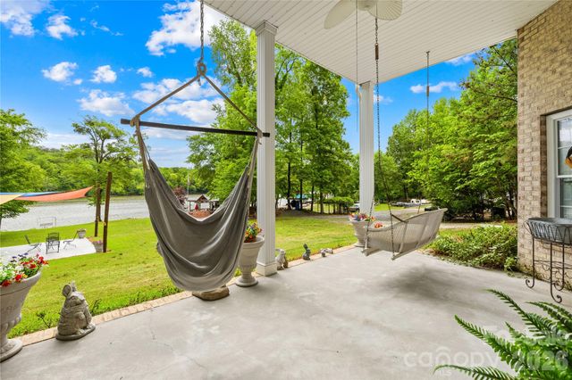 569 Living Waters Drive, Great Falls, SC 29055