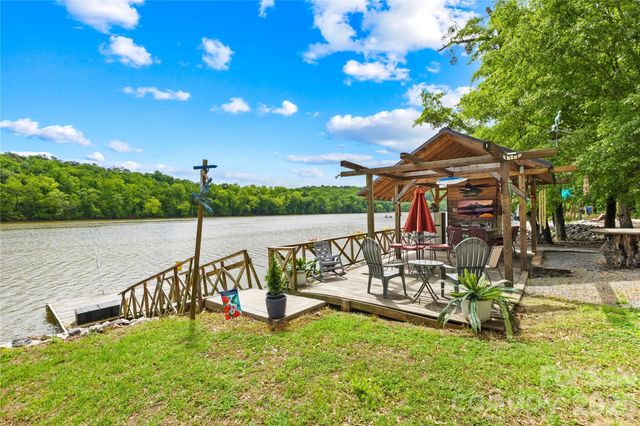 569 Living Waters Drive, Great Falls, SC 29055