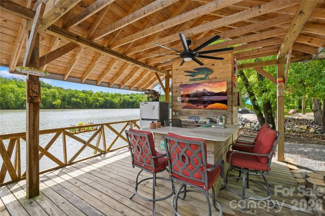 569 Living Waters Drive, Great Falls, SC 29055