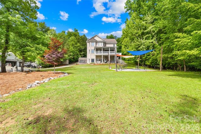 569 Living Waters Drive, Great Falls, SC 29055