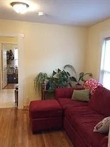 25 Andrew St 2, Cambridge, MA 02139