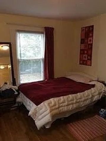 25 Andrew St 2, Cambridge, MA 02139
