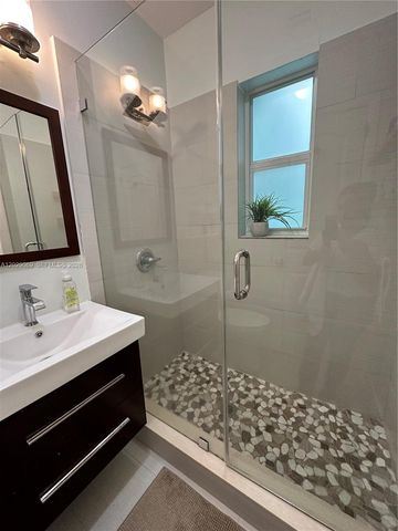 435 NE 71st St, Miami, FL 33138