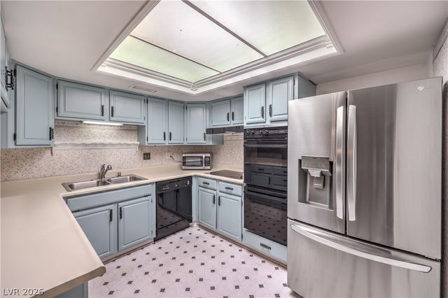 3851 Remount Drive, Las Vegas, NV 89121