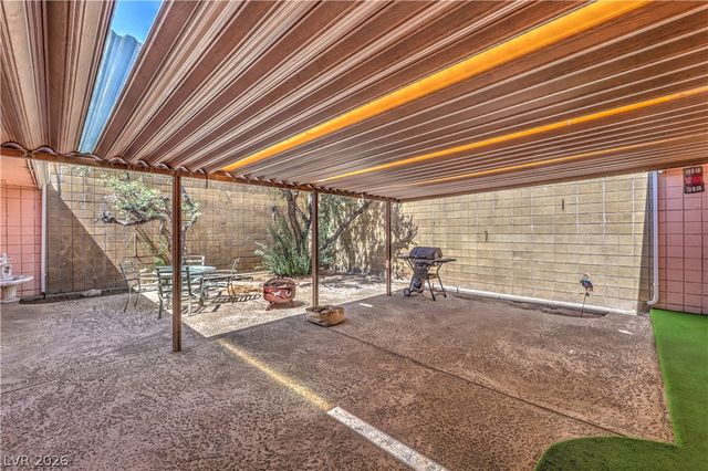 3851 Remount Drive, Las Vegas, NV 89121