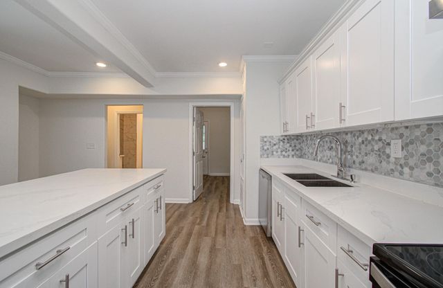 2617 Avenue L, Galveston, TX 77550