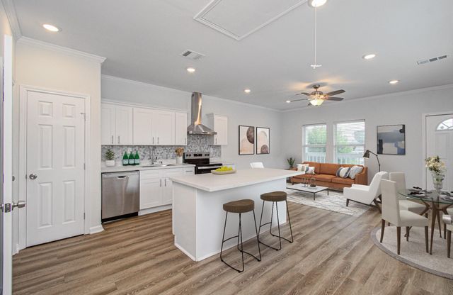 2617 Avenue L, Galveston, TX 77550