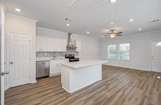 2617 Avenue L, Galveston, TX 77550