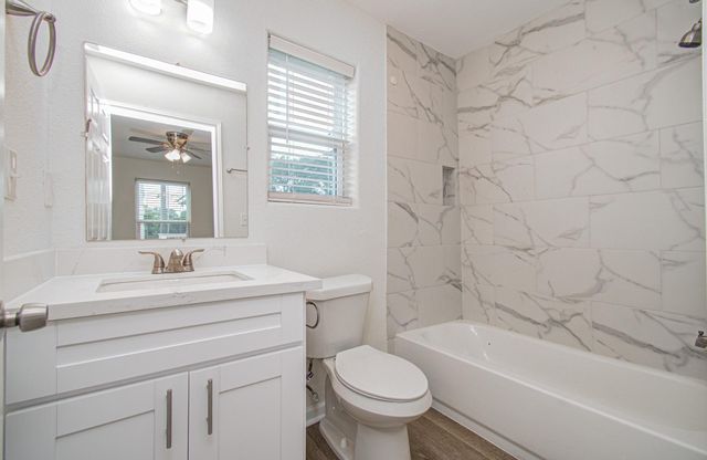 2617 Avenue L, Galveston, TX 77550