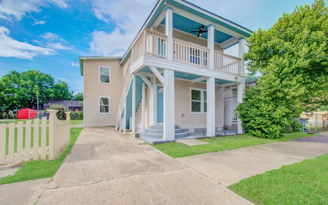 2617 Avenue L, Galveston, TX 77550