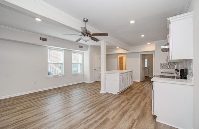 2617 Avenue L, Galveston, TX 77550