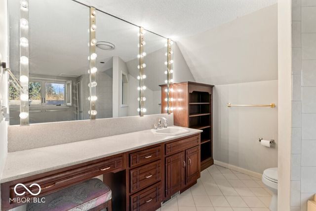 2447 N East Raintree Drive, New Castle, IN 47362