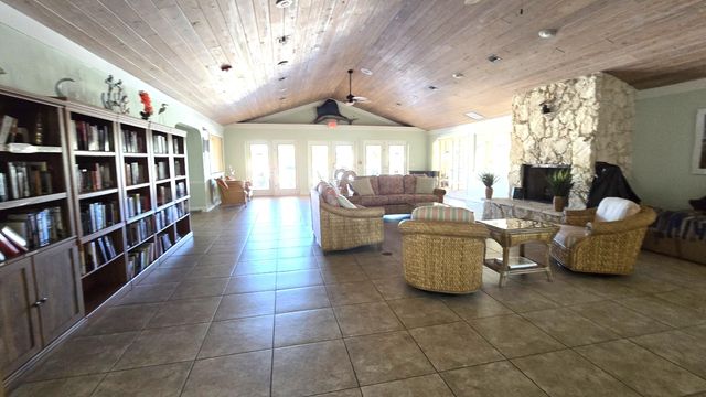 5680 Hemingway Court 15, Fort Pierce, FL 34982