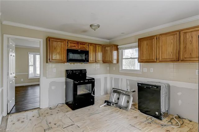 4341 Becks Park Lane, Winston-salem, NC 27106