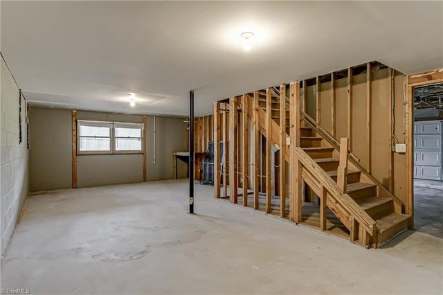 4341 Becks Park Lane, Winston-salem, NC 27106