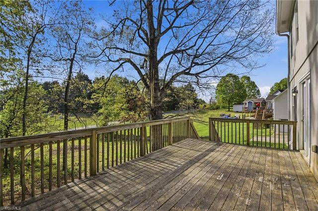 4341 Becks Park Lane, Winston-salem, NC 27106