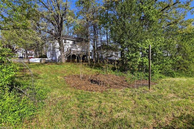 4341 Becks Park Lane, Winston-salem, NC 27106