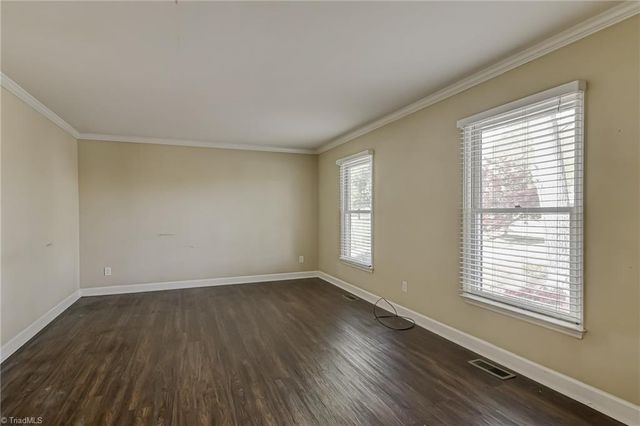 4341 Becks Park Lane, Winston-salem, NC 27106