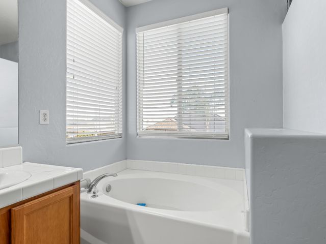 6645 E Braly, Fresno, CA 93727