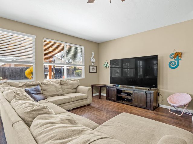 6645 E Braly, Fresno, CA 93727