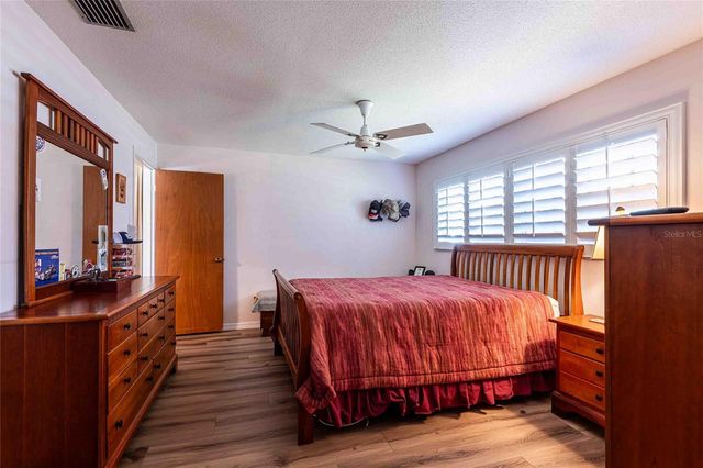 1830 OAK FOREST DRIVE S, Clearwater, FL 33759