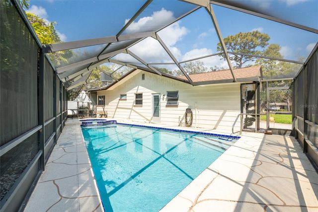 1830 OAK FOREST DRIVE S, Clearwater, FL 33759