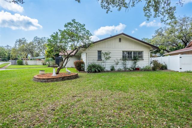 1830 OAK FOREST DRIVE S, Clearwater, FL 33759