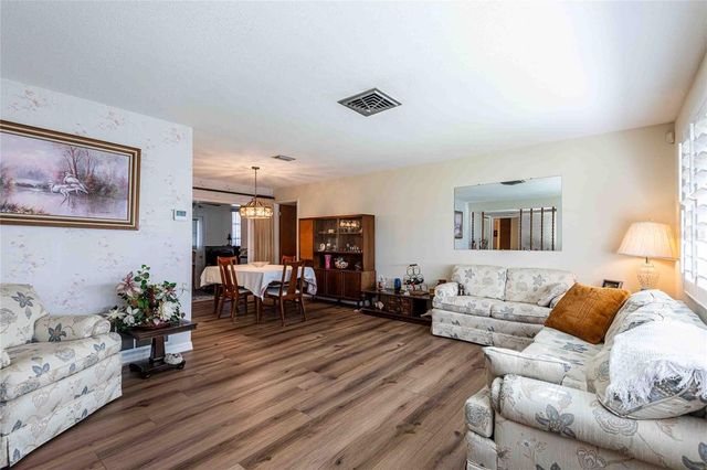 1830 OAK FOREST DRIVE S, Clearwater, FL 33759