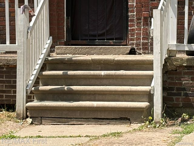 5919 Yorkshire Road, Detroit, MI 48224