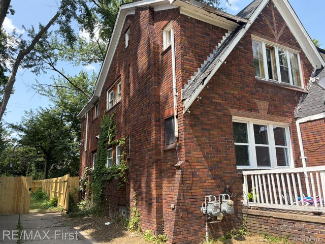 5919 Yorkshire Road, Detroit, MI 48224