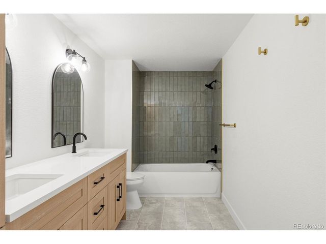 2395 Sandpiper Dr, Lafayette, CO 80026