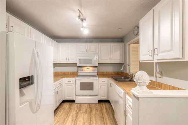 68 CYPRESS POND ROAD, Port Orange, FL 32128