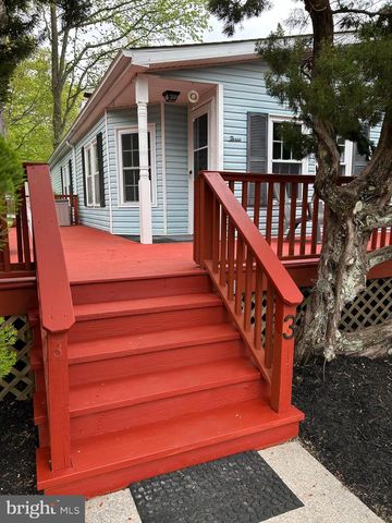 3 BAY VISTA DR, Berlin, MD 21811