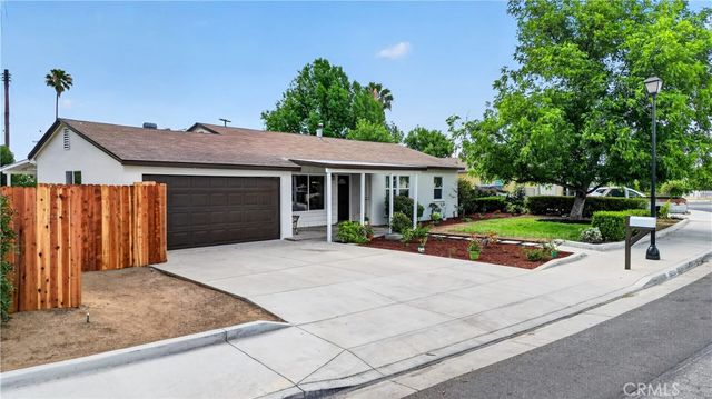 5651 Babb, Riverside, CA 92503