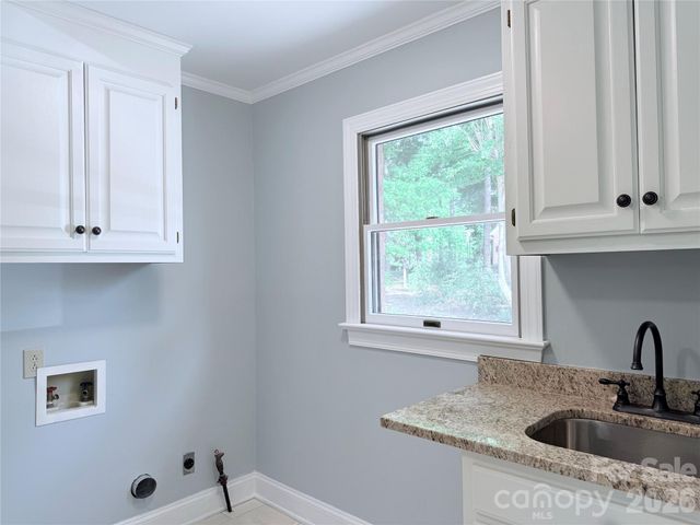 813 Rothmoor Drive, Concord, NC 28025