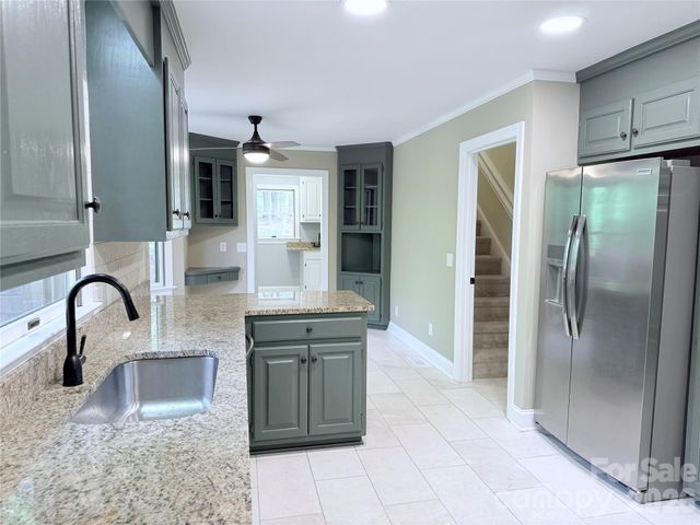 813 Rothmoor Drive, Concord, NC 28025