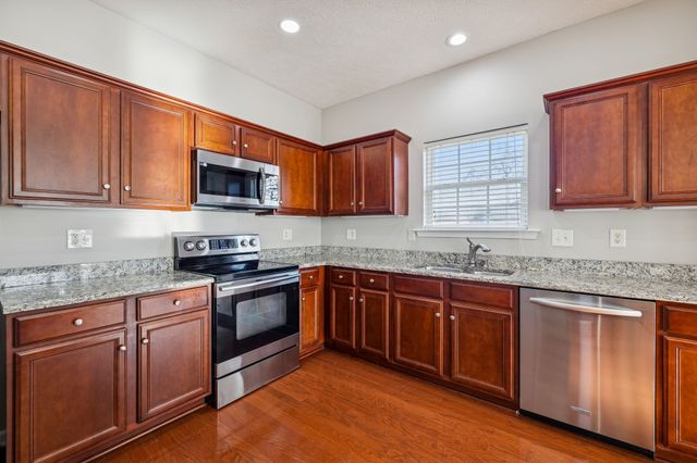 821 Northstar Ct, Old Hickory, TN 37138