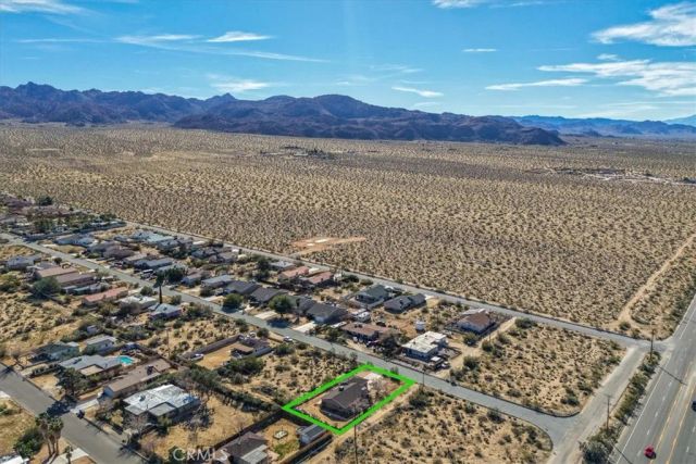 6543 Ivanpah, 29 Palms, CA 92277