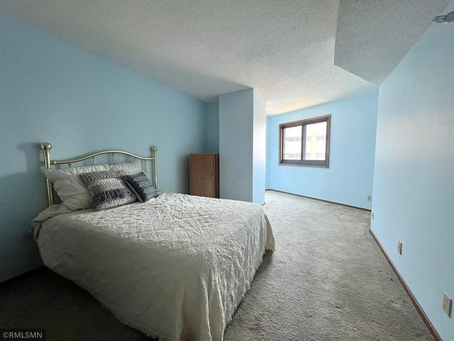 26 10th Street W 803, Saint Paul, MN 55102