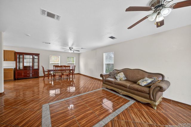 34 Dunthorte, San Antonio, TX 78250