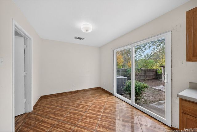 34 Dunthorte, San Antonio, TX 78250